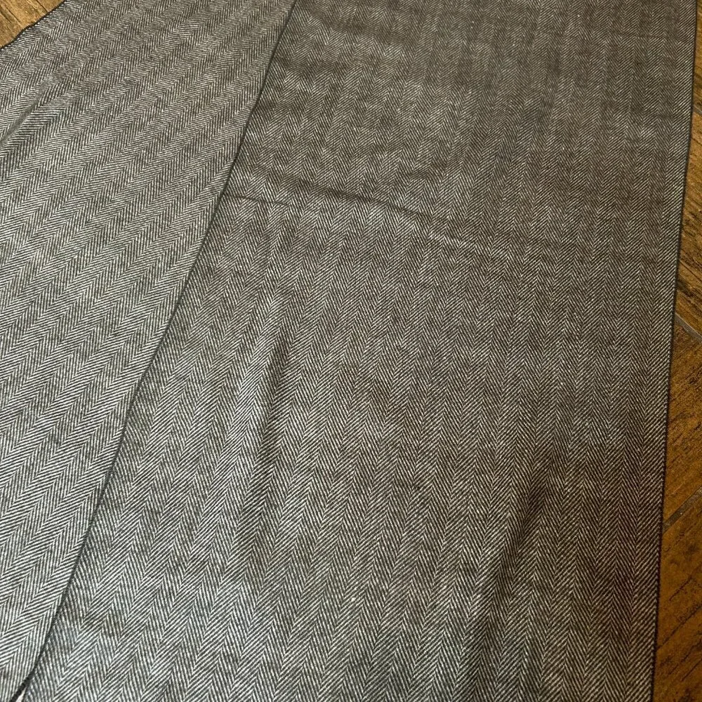 Italian Design Brown Herringbone Cashmere Blend Scarf with Fringe